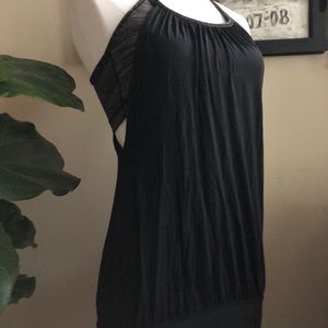 Lululemon tank w/built in bra, black size 4 EUGC